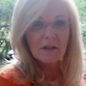 Meet your Posher, Polly